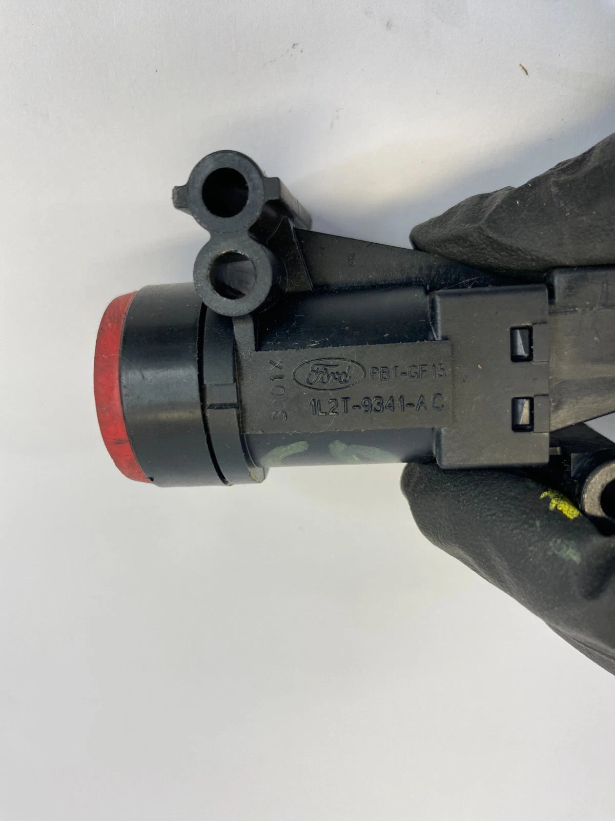 2002-2005 FORD EXPLORER FIRST INERTIA FUEL PUMP SHUT OFF CONTROL SWITCH OEM