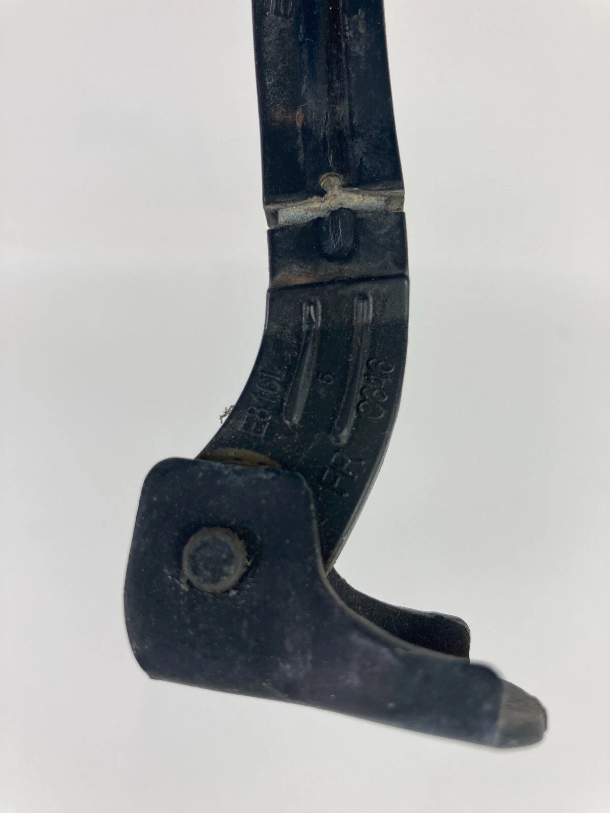 2012-2018 FORD FOCUS FRONT LEFT DRIVER SIDE DOOR CHECK STOP STOPPER DETENT OEM