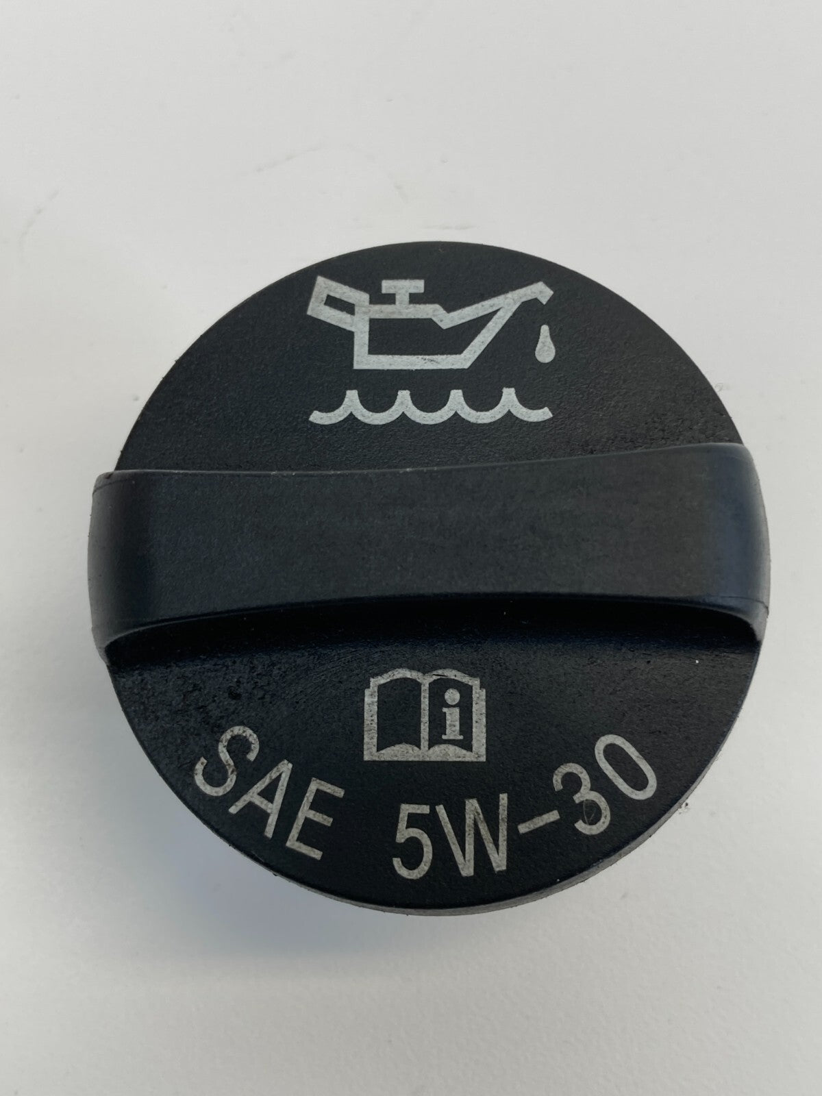 2002-2010 Saturn Vue 2.4L Engine Oil Filler Fluid Cap Lid Cover SAE 5W-30 OEM