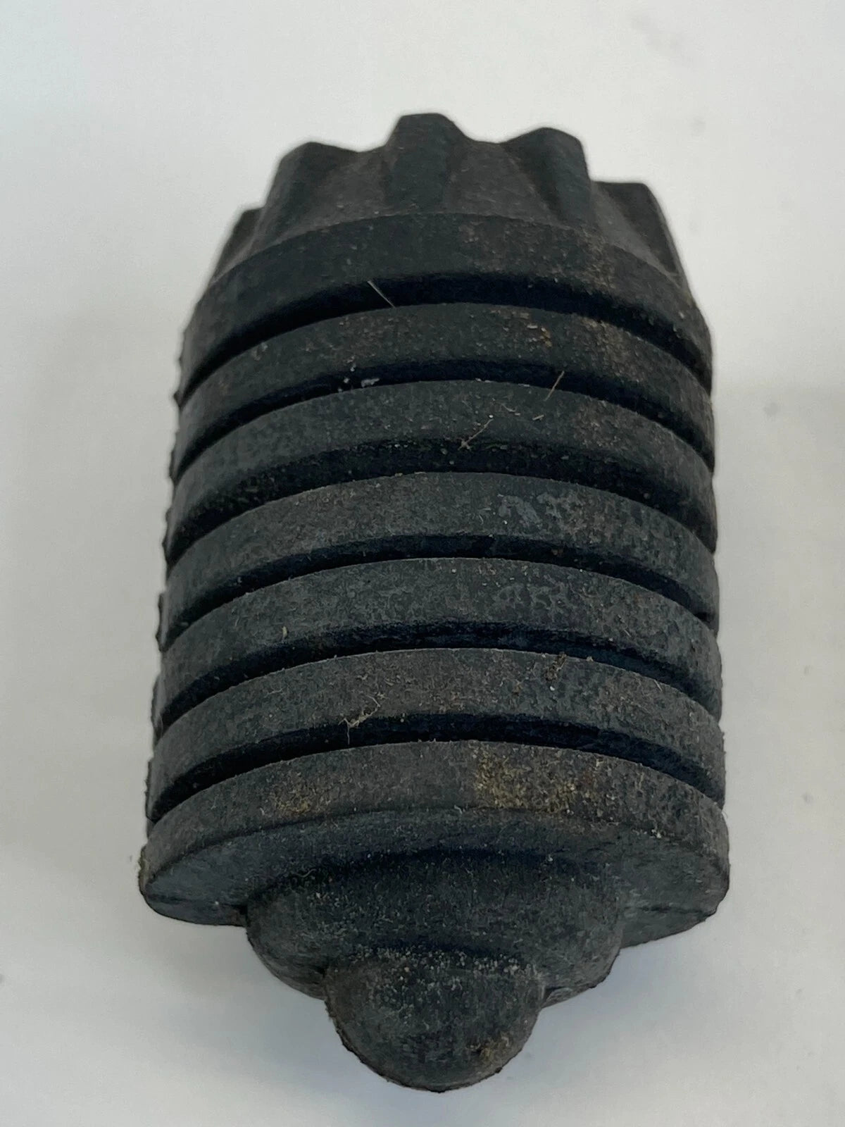 2002-2005 BMW 745I FRONT HOOD RUBBER CUSHION BUFFER STOPPER BUMPER SET PAIR OEM
