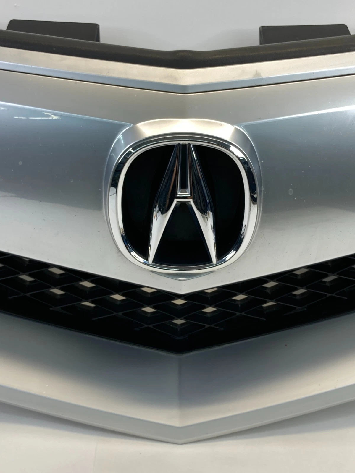 2010 2011 2012 2013 ACURA RDX FRONT BUMPER UPPER GRILL GRILLE W/ EMBLEM OEM