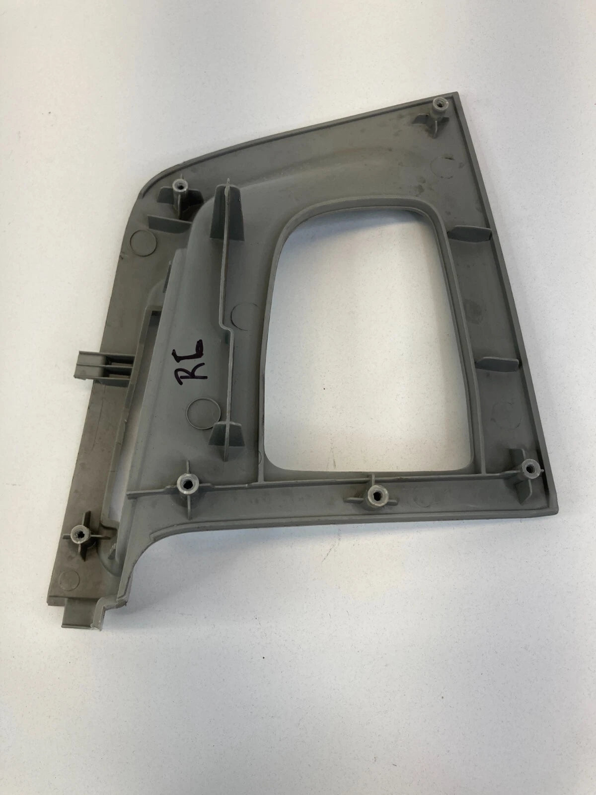 2004-2009 KIA SPECTRA RR LH DOOR PANEL SWITCH BEZEL TRIM COVER OEM 82334-2F100