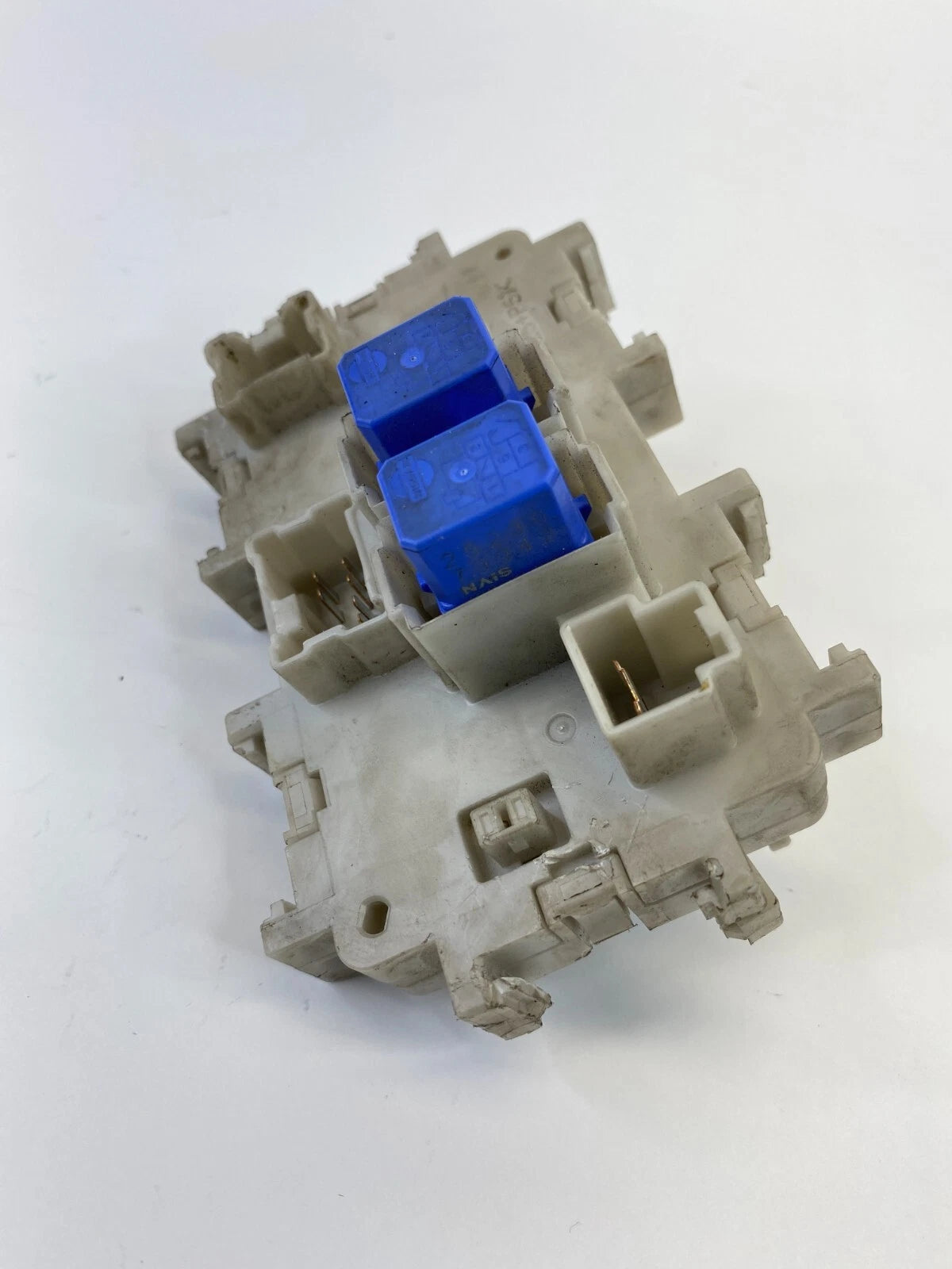 2004-2006 NISSAN MAXIMA 3.5L 24V CABIN FUSE RELAY BOX JUNCTION BLOCK UNIT OEM