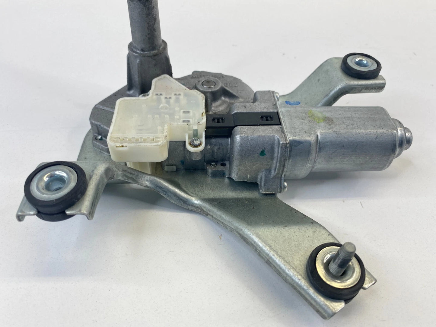 2007-2012 DODGE CALIBER HATCHBACK REAR WINDSHIELD WIPER MOTOR OEM 05116146AE
