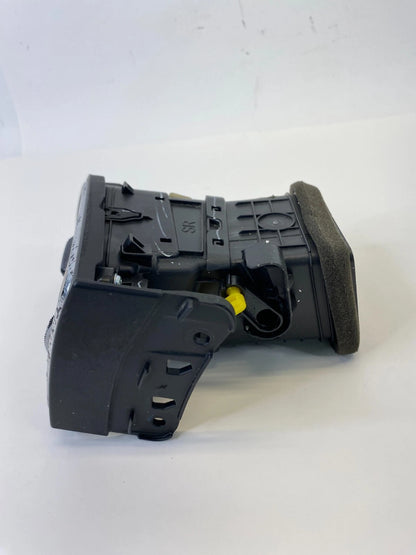 2017 2018 HYUNDAI ELANTRA OUTER DASH RIGHT PASSENGER A/C AIR VENT USA BUILT OEM