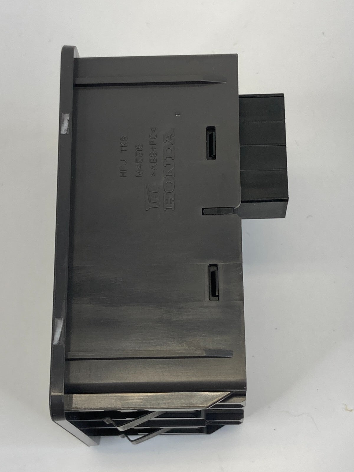 2011-2017 Honda Odyssey VLR TV Input Audio Headphone Jack M45519 OEM