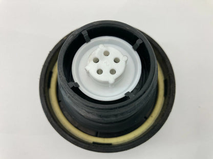 2002 2003 2004 2005 HYUNDAI SONATA FUEL TANK FILLER GAS CAP COVER ASSY OEM