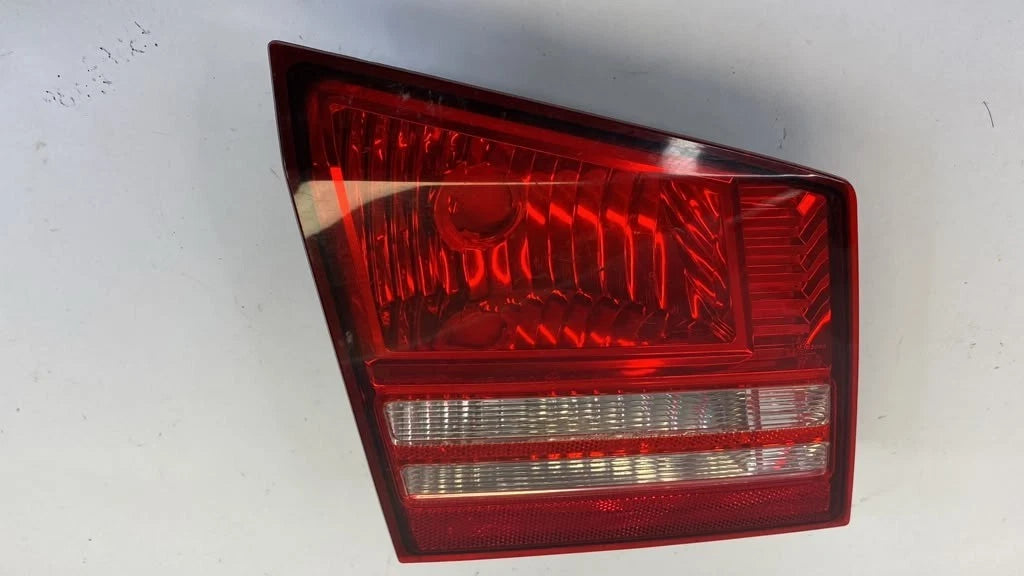 2009 2010 DODGE JOURNEY TAILLIGHT LEFT INNER TAIL LAMP HALOGEN 04806369AA OEM