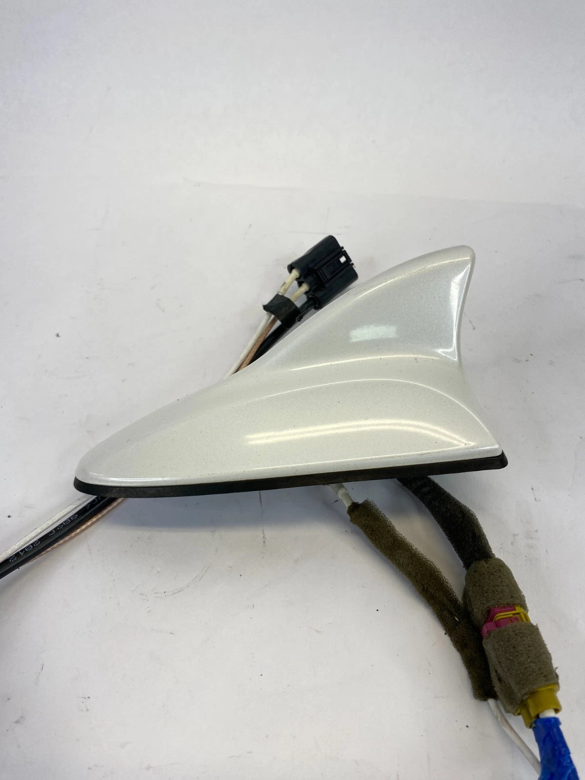 2011-2015 HYUNDAI SONATA SHARK FIN RADIO ANTENNA ASSEMBLY UNIT 96210-4R800 OEM