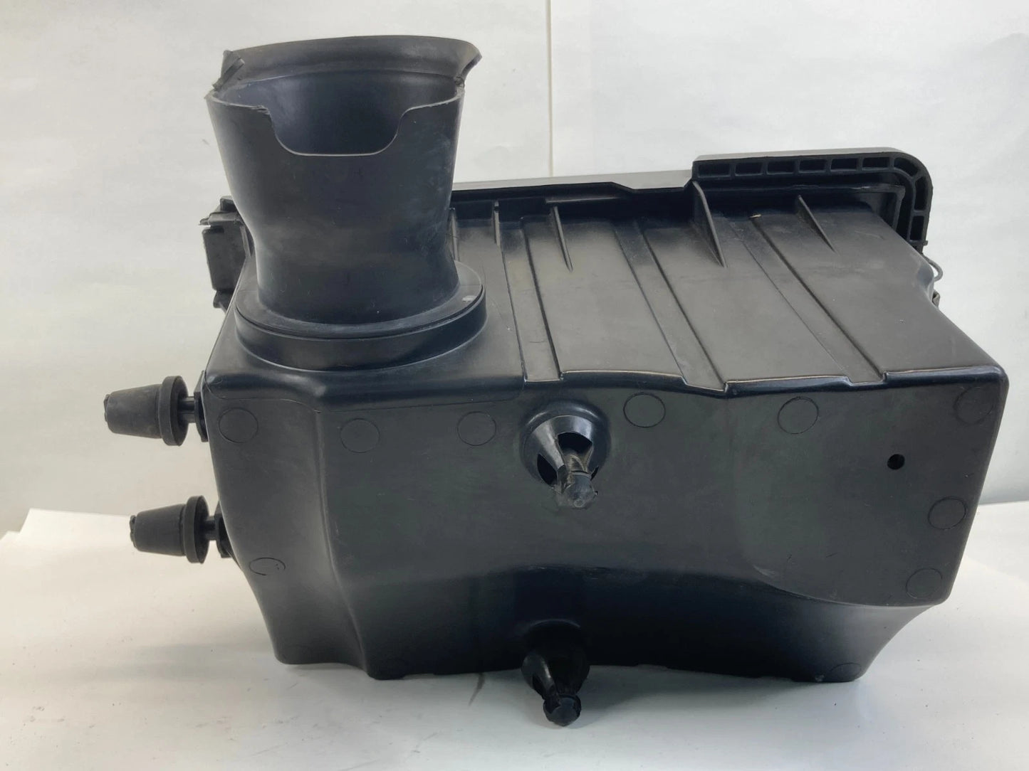 2004 2005 FORD EXPLORER AIR INTAKE CLEANER ASSEMBLY HOUSING OEM 4L24-9C662-AB