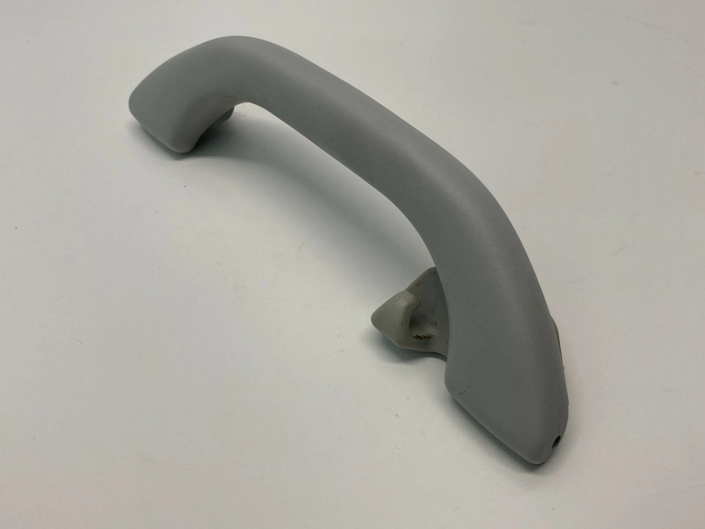 2001-2003 VOLKSWAGEN PASSAT REAR LEFT SIDE ROOF GRAB GRIP HANDLE 3B0857607C OEM
