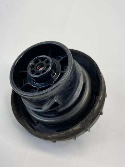 06-11 HYUNDAI ACCENT 04-17 ELANTRA FUEL TANK GAS FILLER CAP TIGHTEN 3 CLICKS OEM