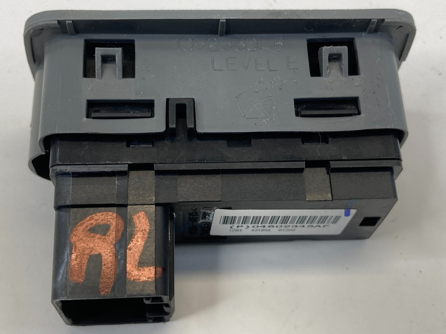 2005 Dodge Magnum 2004 2005 Durango Rear Door Window Control Switch 04602345AF