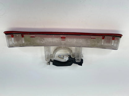 05-09 FORD MUSTANG CONVERTIBLE REAR HIGH THIRD 3RD BRAKE STOP LIGHT 4R3313A613A