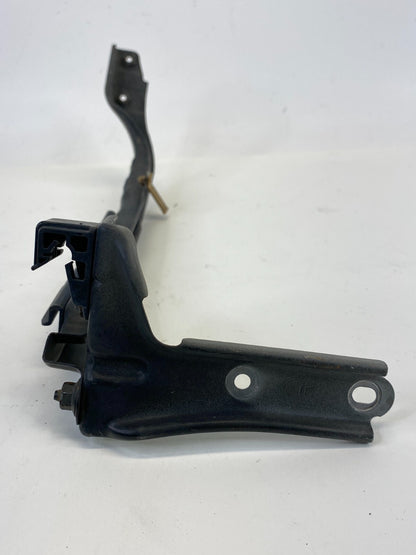 1999-2003 Lexus RX300 RX 300 Front Right Lower Headlight Lamp Mount Bracket OEM