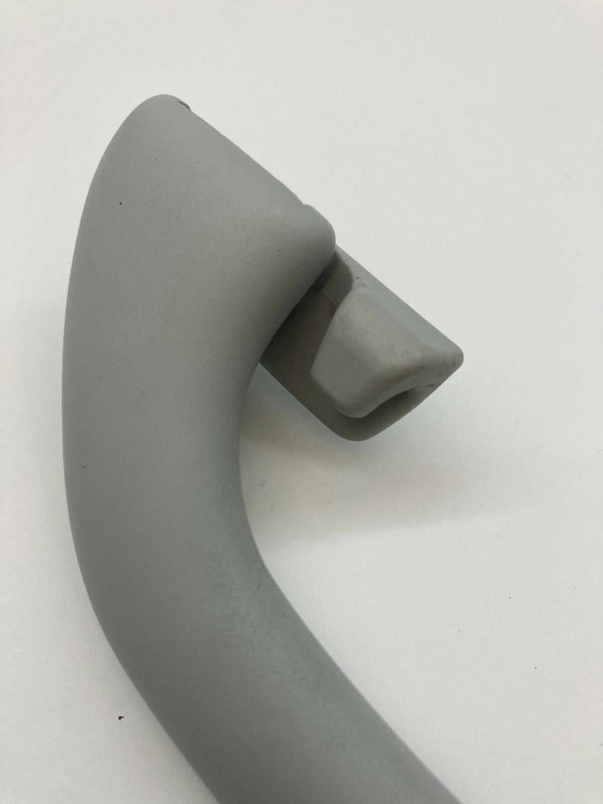 2011-2018 VOLKSWAGEN JETTA INTERIOR ROOF REAR RIGHT OR LEFT GRAB HANDLE BAR OEM
