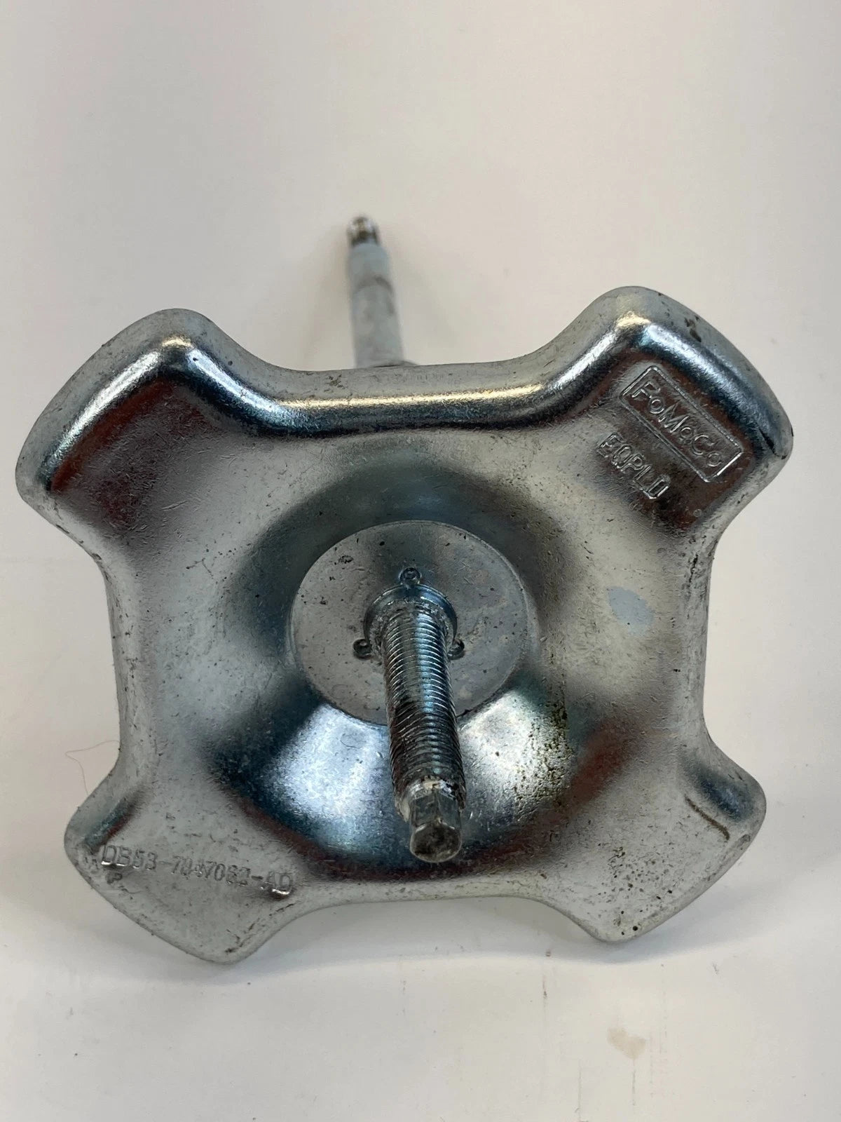 2016-2019 FORD INTERCEPTOR UTILITY SPARE TIRE HOLDER RETAINER HOLD DOWN BOLT OEM