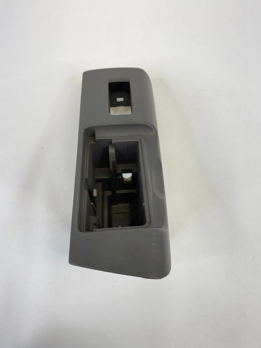 98 99 00 01 02 03 04 05 LEXUS GS300 REAR RIGHT SIDE WINDOW SWITCH COVER BEZEL