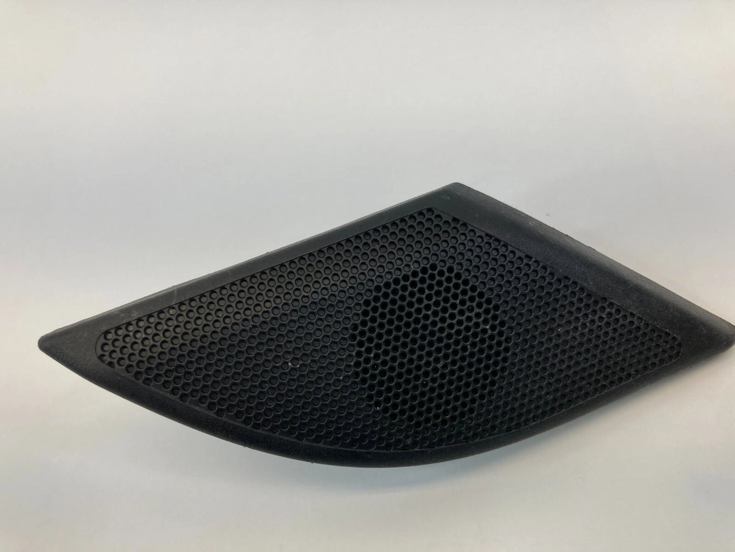 2008-2010 SATURN VUE FRONT LEFT SIDE DOOR AUDIO TWEETER W/ COVER GRILLE 96673602