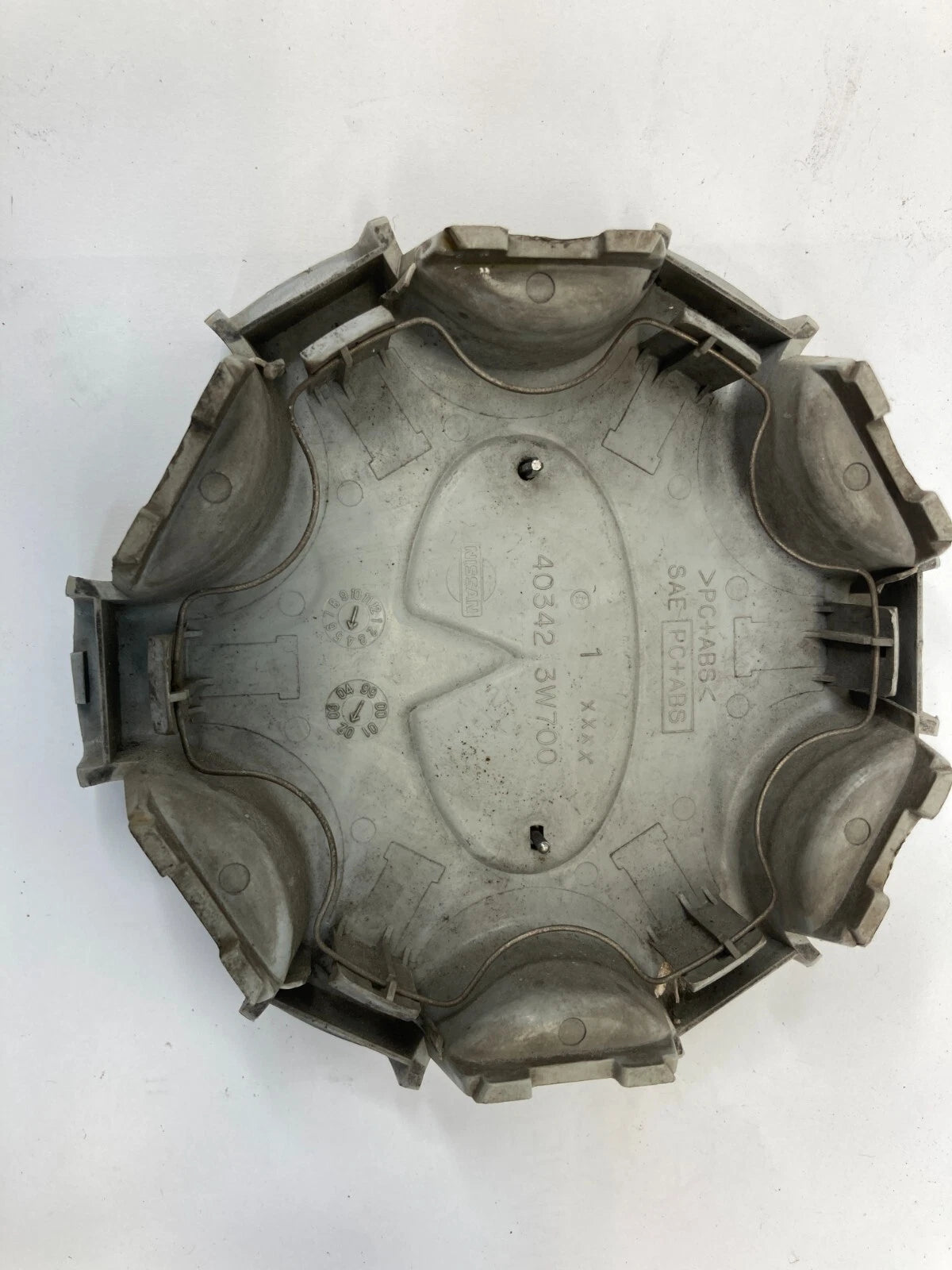 2001-2003 INFINITI QX4 WHEEL RIM HUBCAP CENTER CAP HUB CAP 40342-3W700 OEM