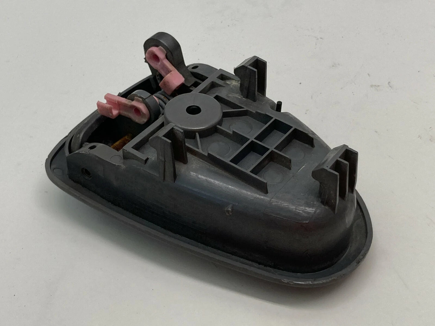 2000 2001 2002 2003 HYUNDAI ACCENT REAR LEFT INTERIOR DOOR HANDLE 82610-25000