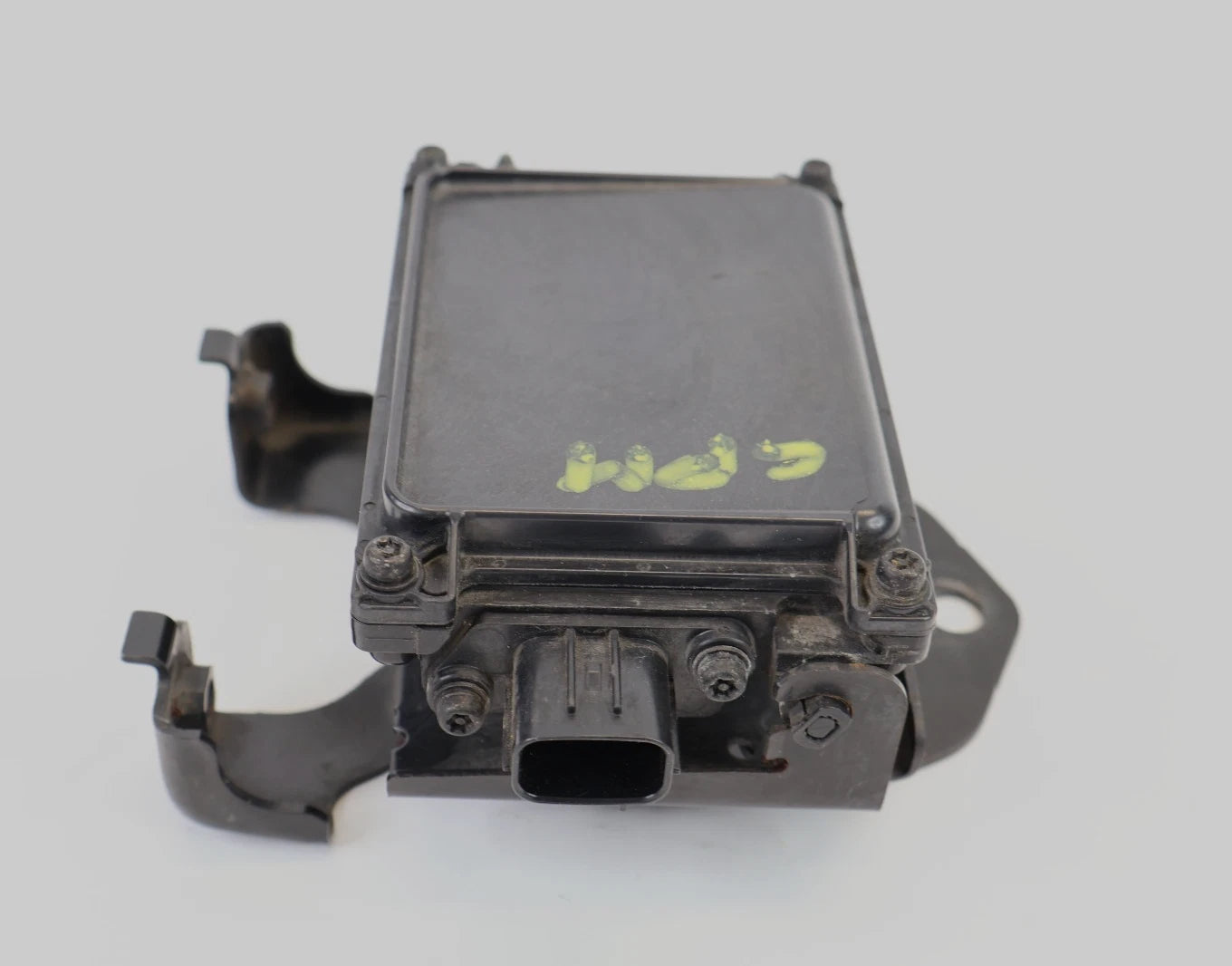 2016-2018 HONDA PILOT FRONT ADAPTIVE CRUISE DISTANCE RADAR SENSOR OEM