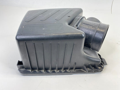 07 08 09 Hyundai Santa Fe Air Intake Upper Cleaner Box Housing 28111-2B000 OEM