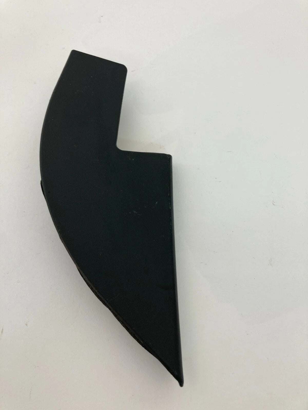 2007 2008 HYUNDAI ENTOURAGE FRONT LEFT DRIVER INNER CORNER MIRROR TRIM COVER OEM