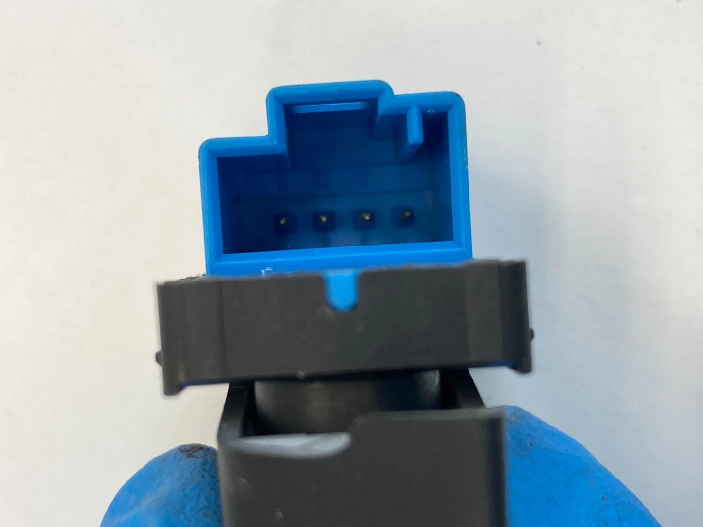 2012-2015 VW VOLKSWAGEN PASSAT REAR LEFT SIDE DOOR LOCK SWITCH 561962135 OEM