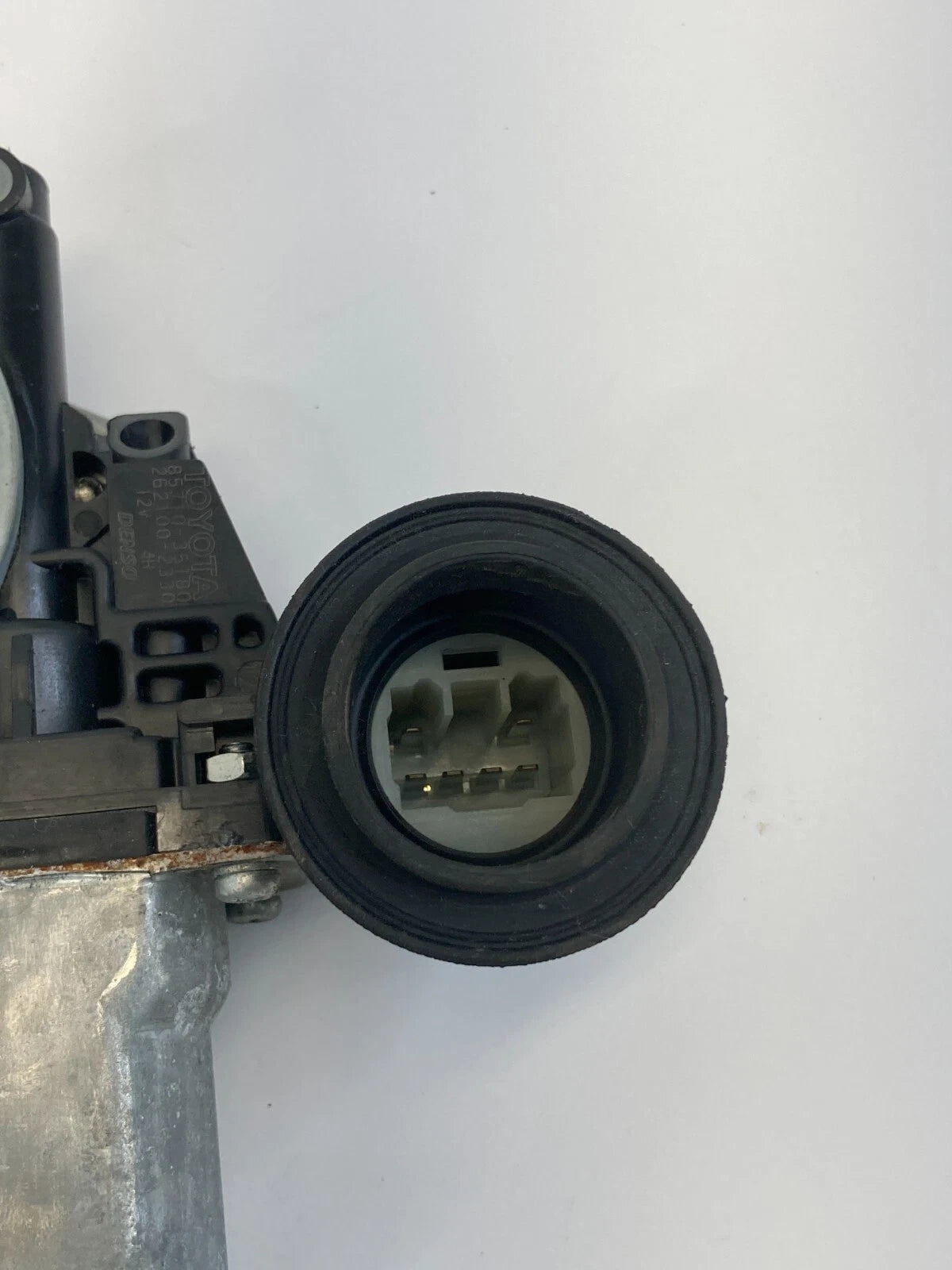 04-09 TOYOTA PRIUS REAR RIGHT PASSENGER WINDOW REGULATOR MOTOR OEM 85710-35180