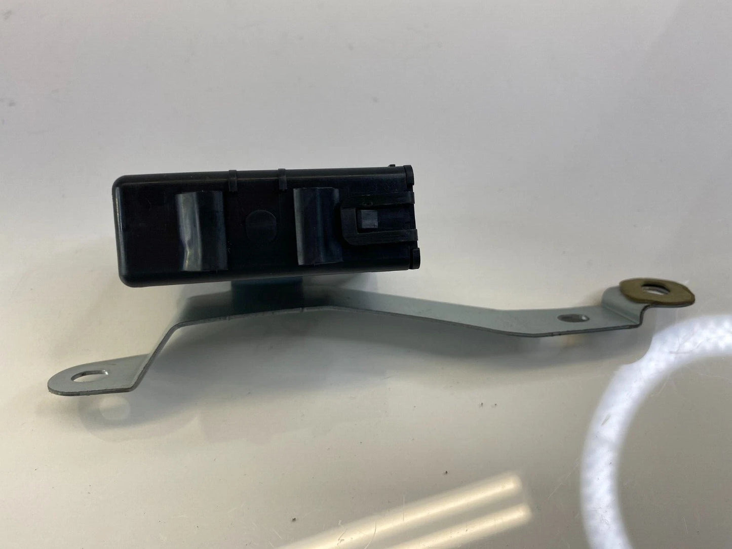 04-09 TOYOTA PRIUS FRONT RIGHT DOOR OSCILLATOR COMPUTER CONTROL UNIT 89991-47030