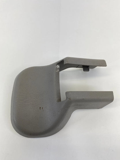 2001-2004 TOYOTA SEQUOIA FRONT SEAT RIGHT SIDE REAR TRACK END COVER 72137-0C160