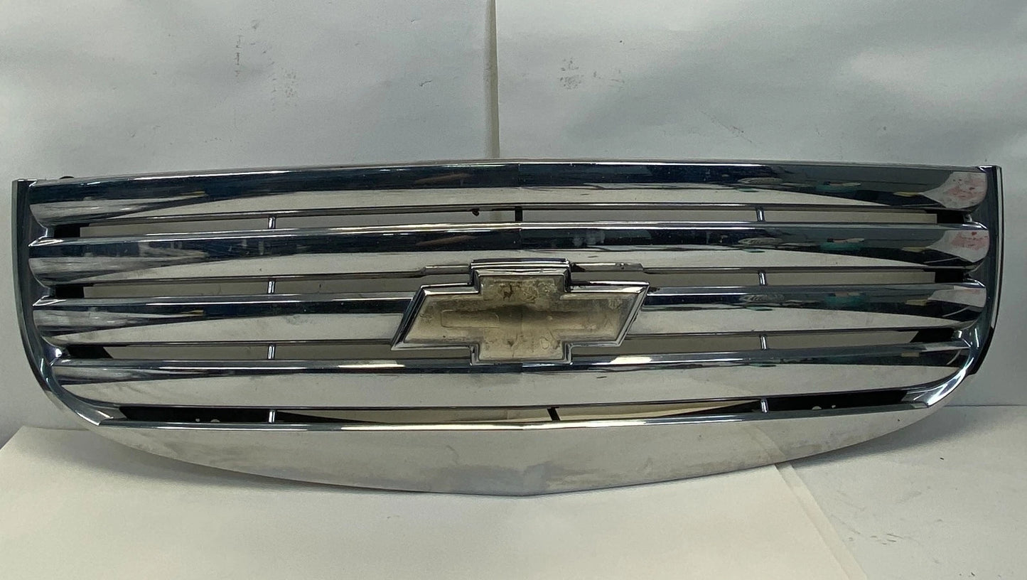 2006-2011 CHEVROLET HHR FRONT RADIATOR GRILLE GRILL ASSEMBLY CHROME 20836147 OEM