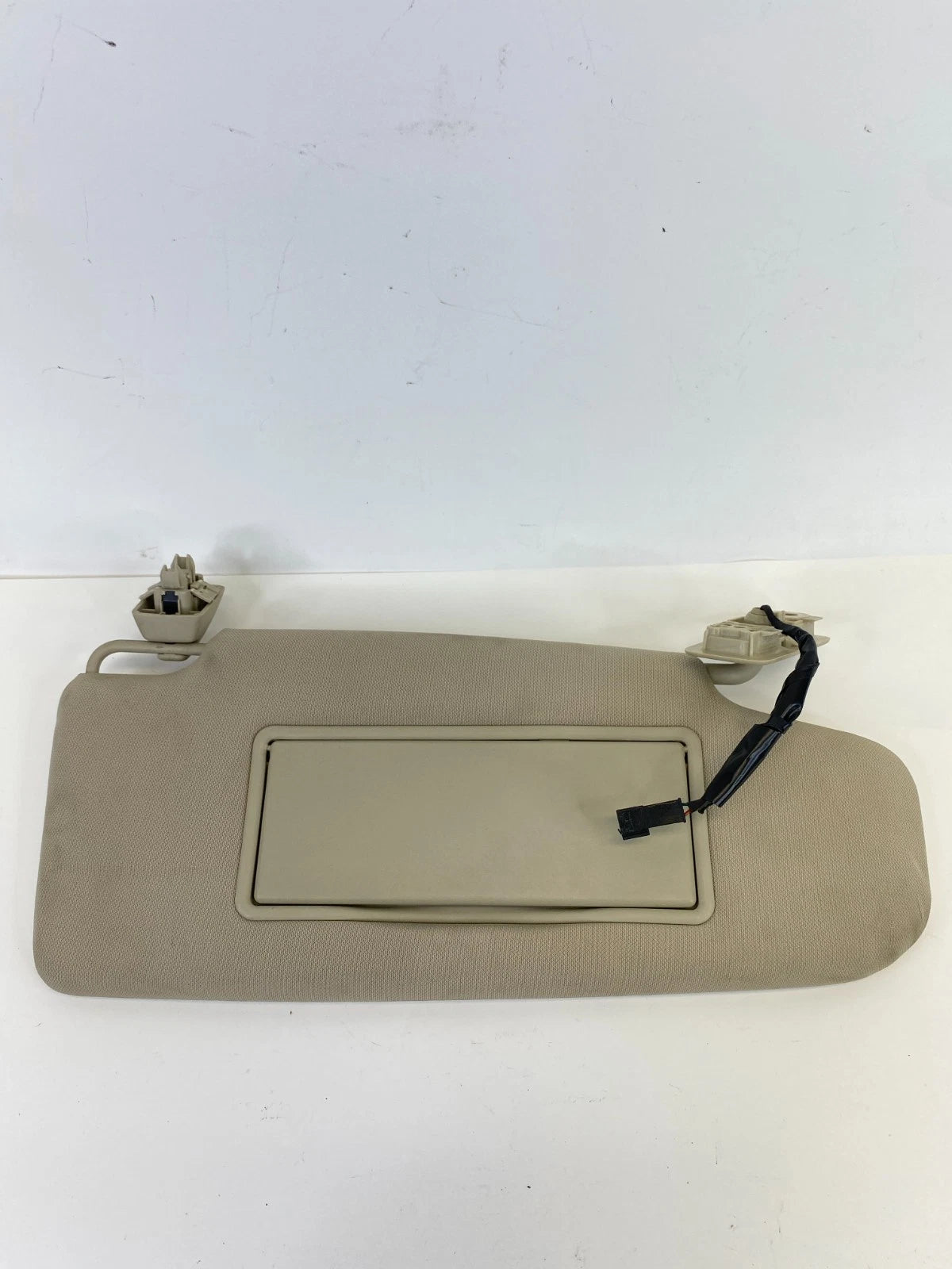2011-2018 VOLVO S60 FRONT RIGHT PASSENGER SIDE SUNVISOR SUN VISOR OEM