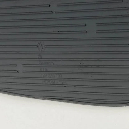 05-07 VOLKSWAGEN JETTA FRONT LEFT DOOR PANEL INSERT MAT RUBBER 1K4-868-133 OEM