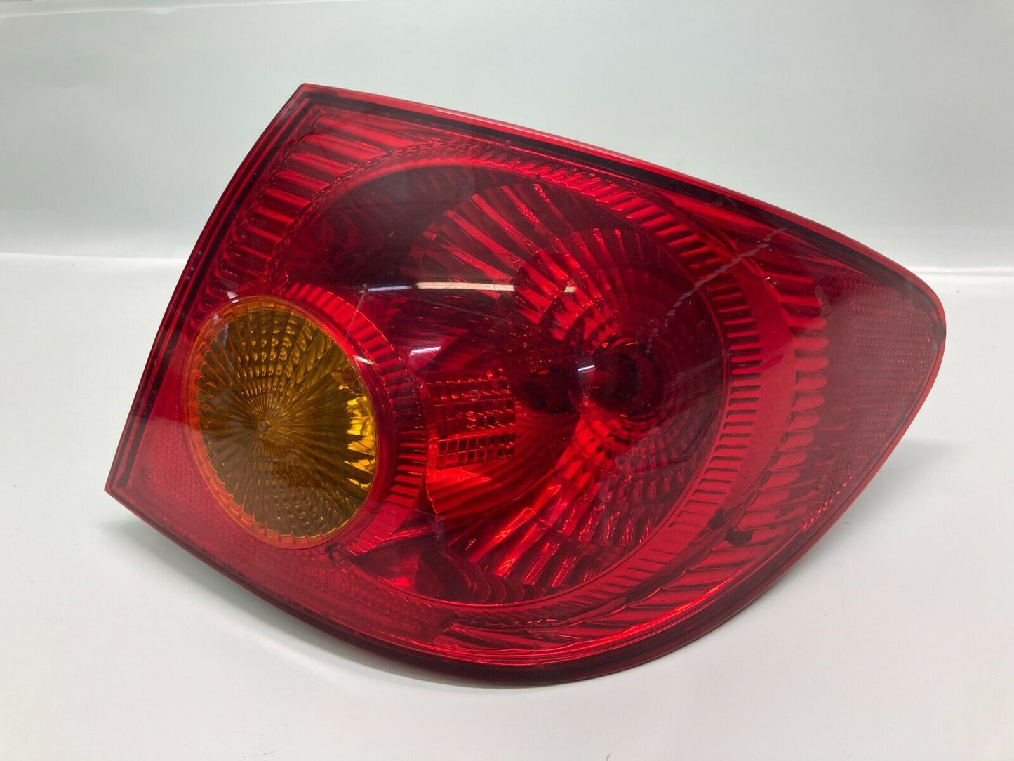 2003 2004 Toyota Corolla Right Passenger Tail Light Outer Taillight Lamp RH OEM