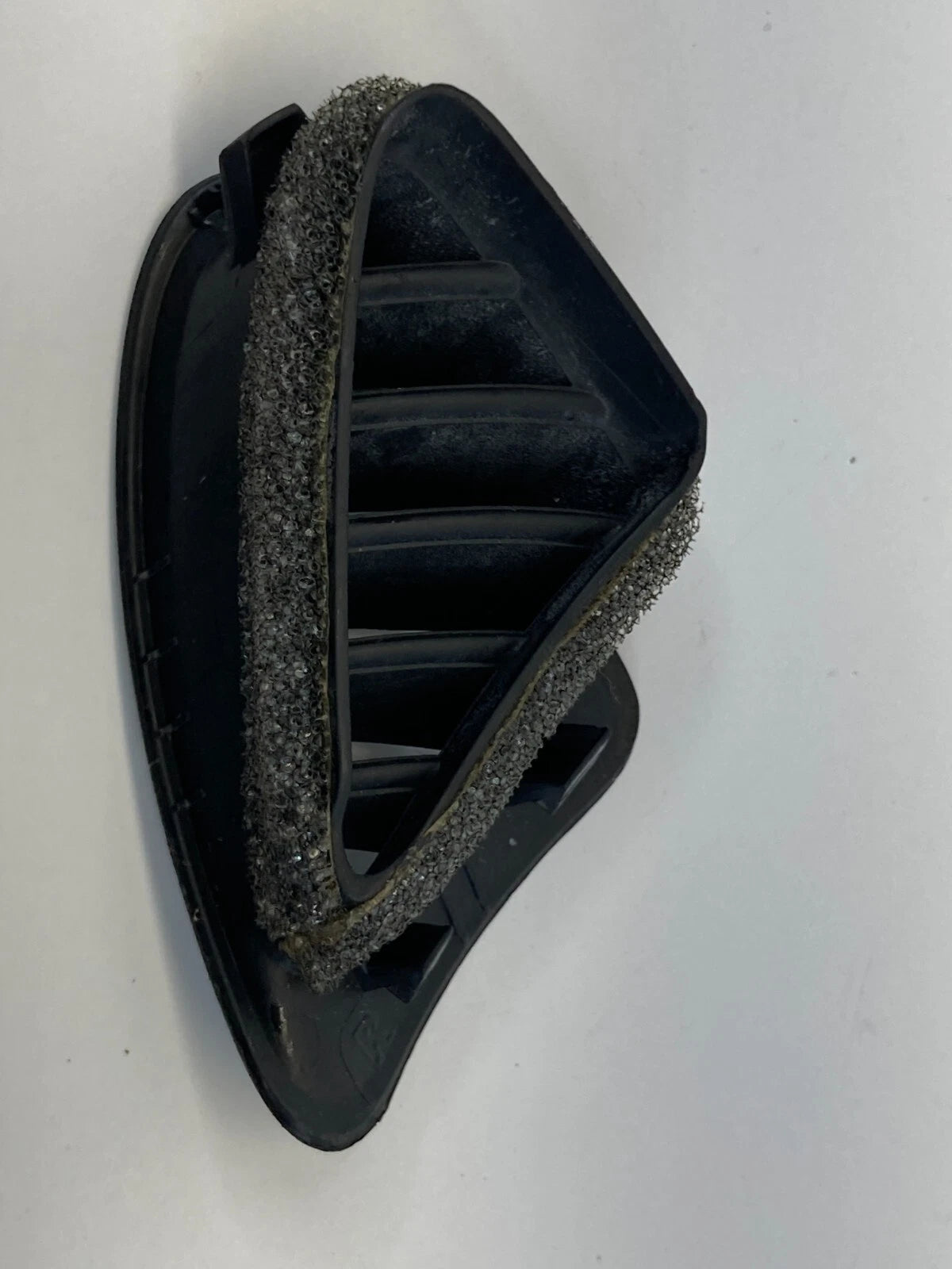 2012-2020 CHEVY SONIC FRONT RIGHT SIDE UPPER DASH AC AIR VENT DEFROSTER GRILLE