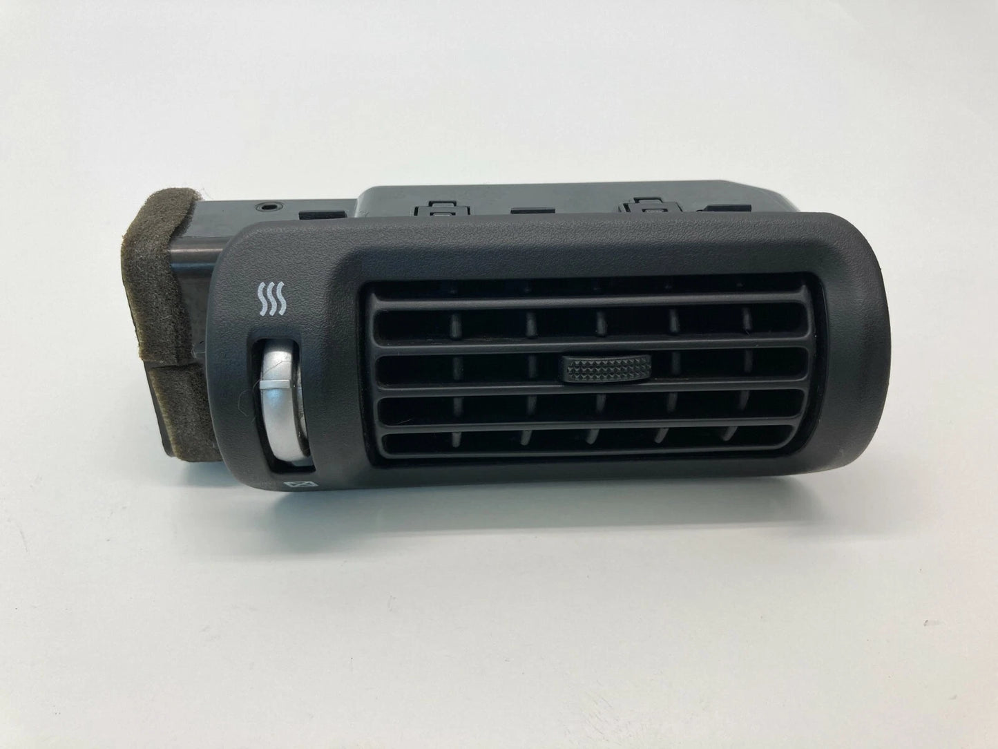 07-12 HYUNDAI VERACRUZ 07-09 SANTA FE REAR PILLAR RIGHT AC AIR VENT U04467-3800