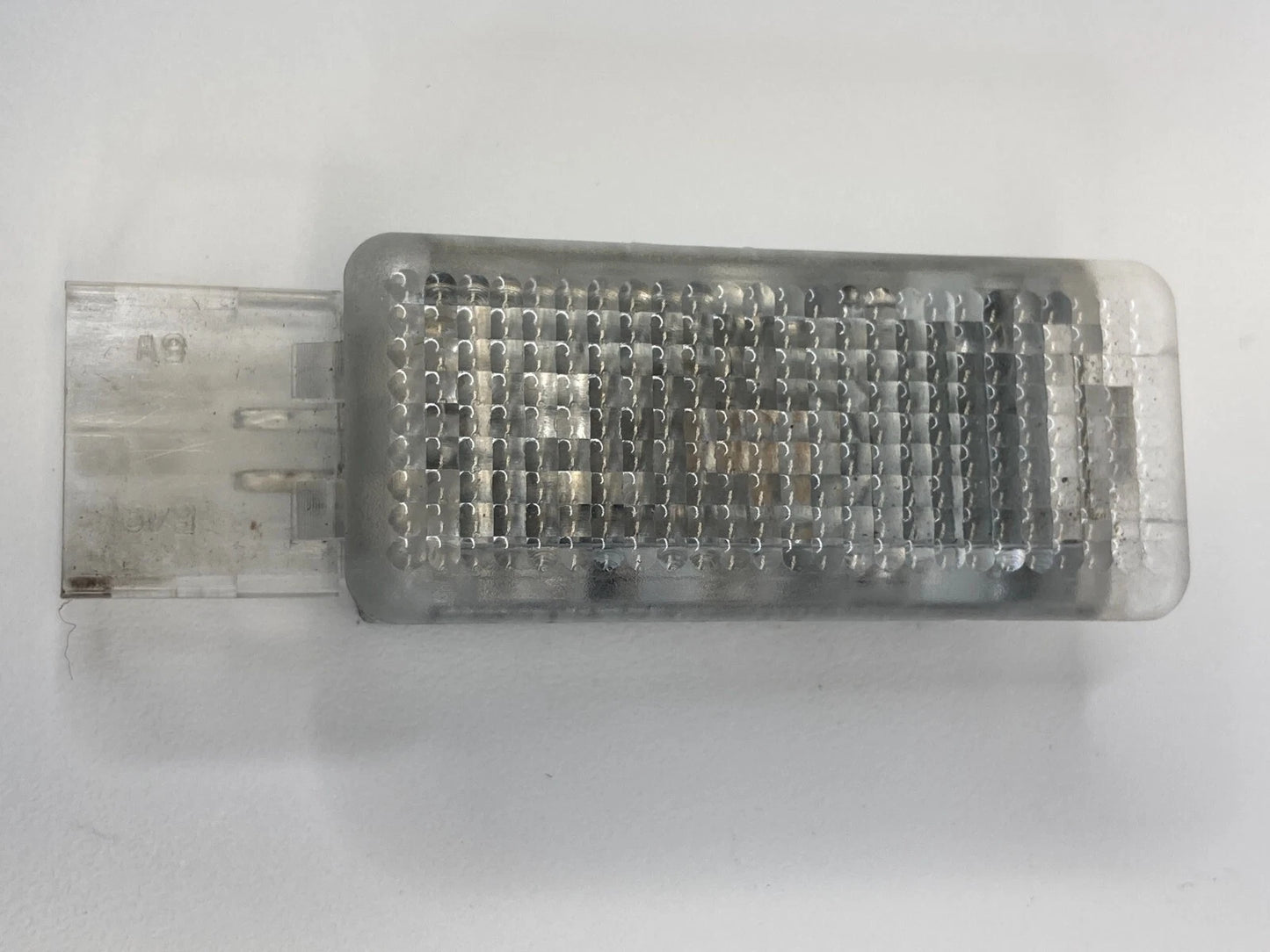 2006 VOLKSWAGEN GTI INTERIOR REAR TRUNK LUGGAGE LIGHT LAMP 6L0947415 OEM