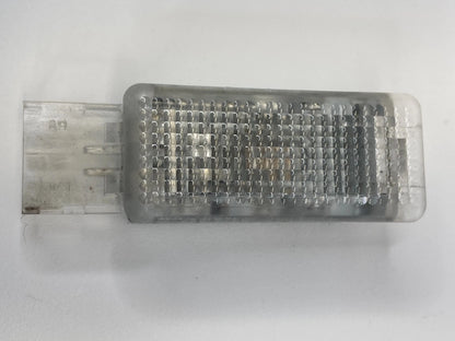 2006 VOLKSWAGEN GTI INTERIOR REAR TRUNK LUGGAGE LIGHT LAMP 6L0947415 OEM