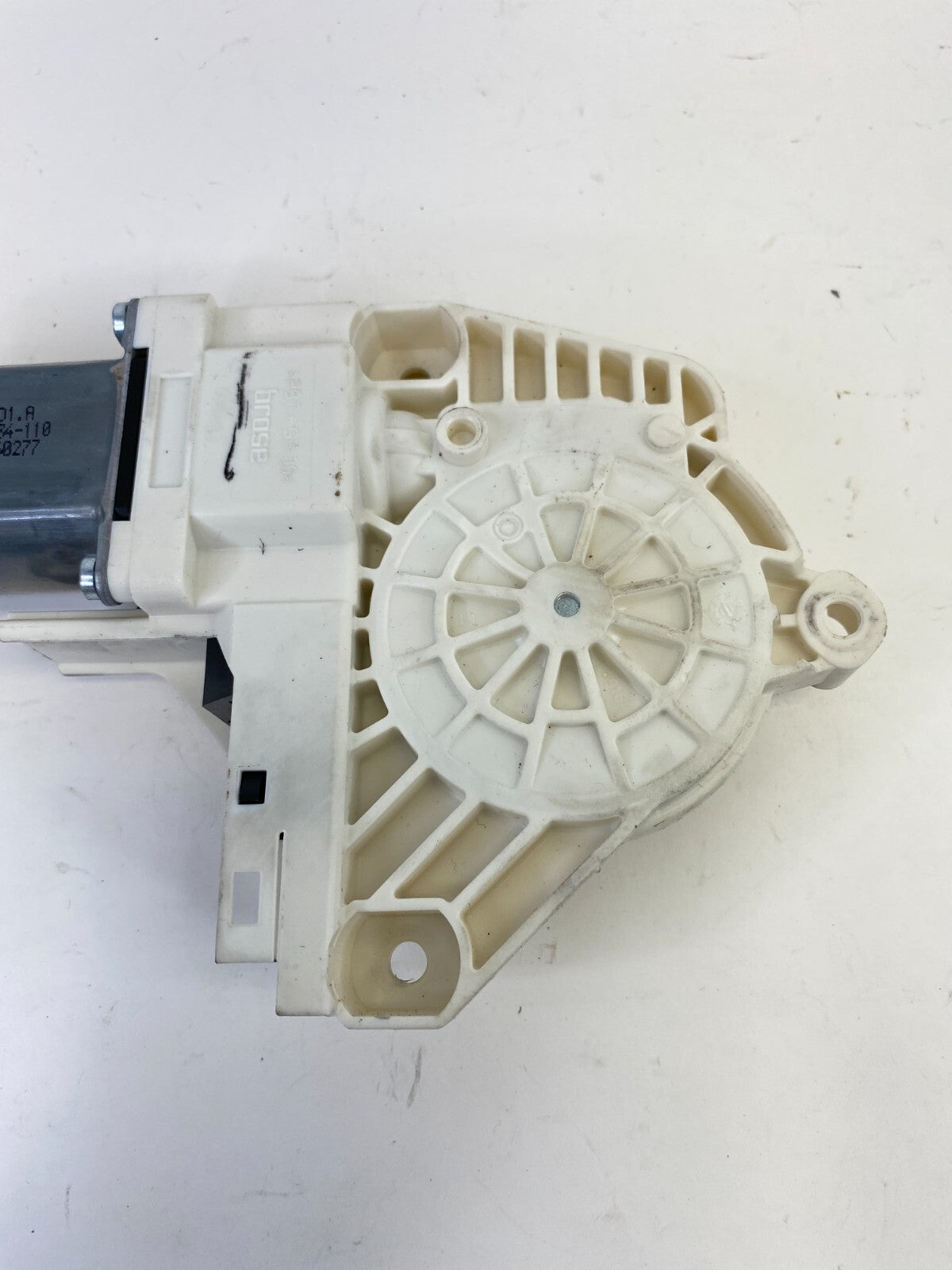 09-16 Audi A4 Quattro Front Left Side Power Door Window Motor 8K0-959-801-A OEM