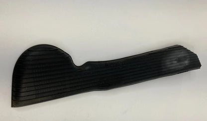 2012-2014 VOLKSWAGEN PASSAT FRONT LEFT SIDE STORAGE RUBBER INSERT MAT 561868133