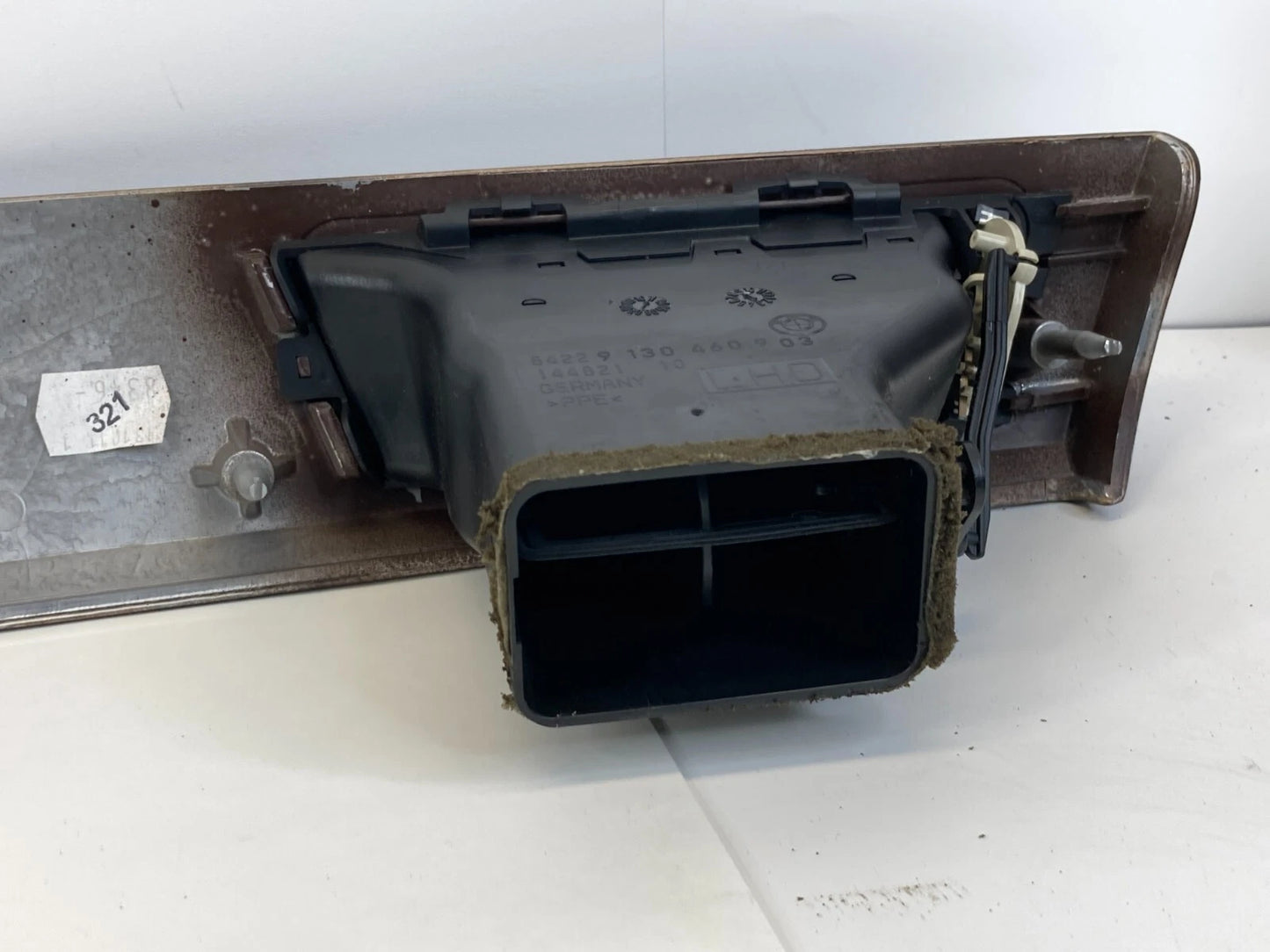 2009-2012 BMW 328I XDRIVE DASHBOARD TRIM MOLDING BEZEL W/ AIR VENT 52850610 OEM