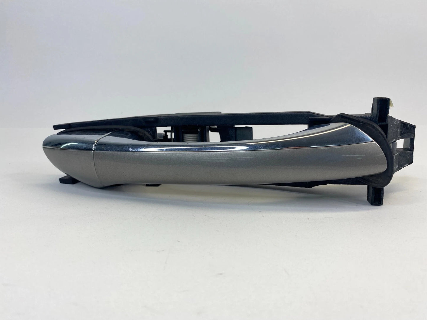 2003-2005 MERCEDES-BENZ E320 SEDAN REAR RIGHT SIDE EXTERIOR OUTER DOOR HANDLE