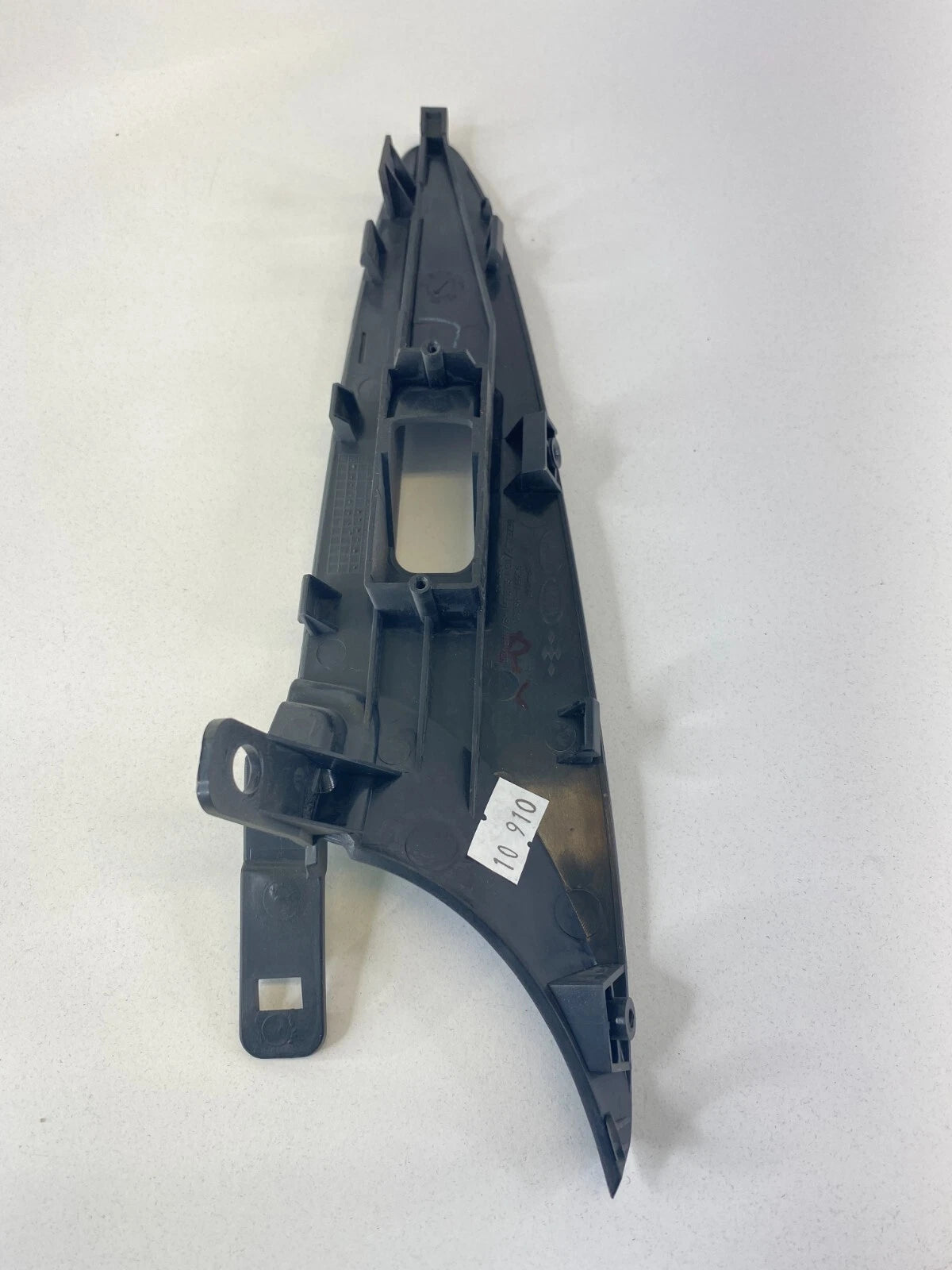 11-14 HYUNDAI SONATA REAR LEFT SIDE WINDOW SWITCH COVER TRIM BEZEL 93581-3S000