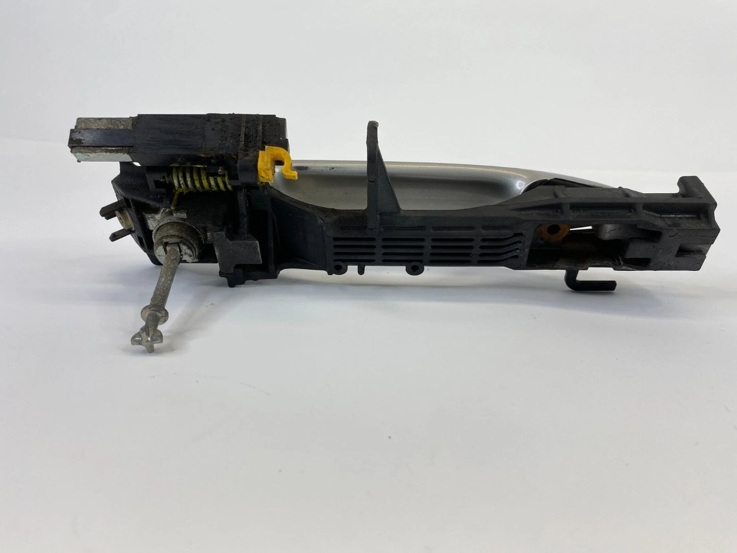 2004-2010 TOYOTA SIENNA FRONT LEFT DRIVER SIDE EXTERIOR DOOR HANDLE OEM