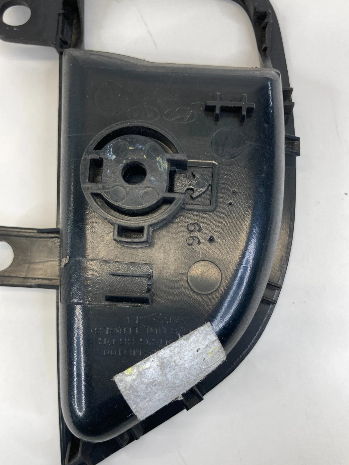 11-16 HYUNDAI ELANTRA REAR LEFT INNER DOOR HANDLE BEZEL COVER 83611-MD100 OEM