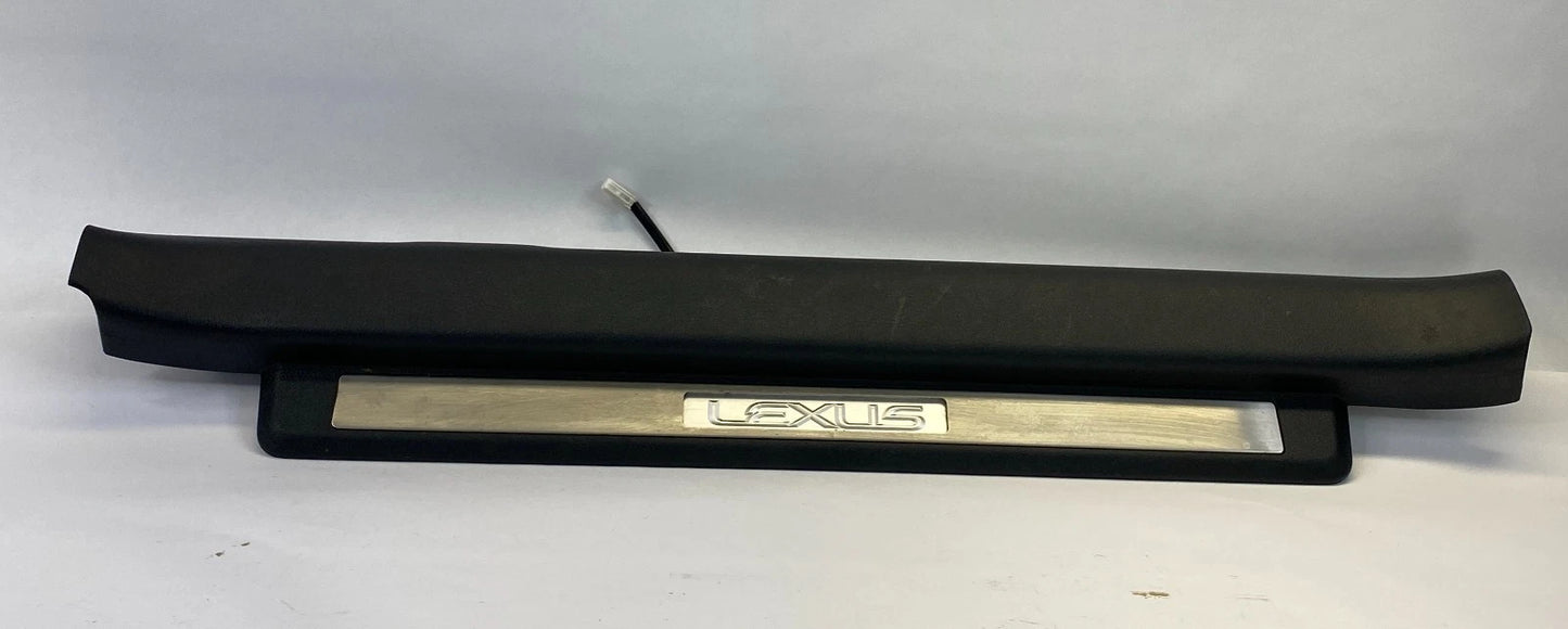 06-13 LEXUS IS250 FRONT RIGHT ILLUMINATED DOOR SILL SCUFF PLATE OEM 67910-53030