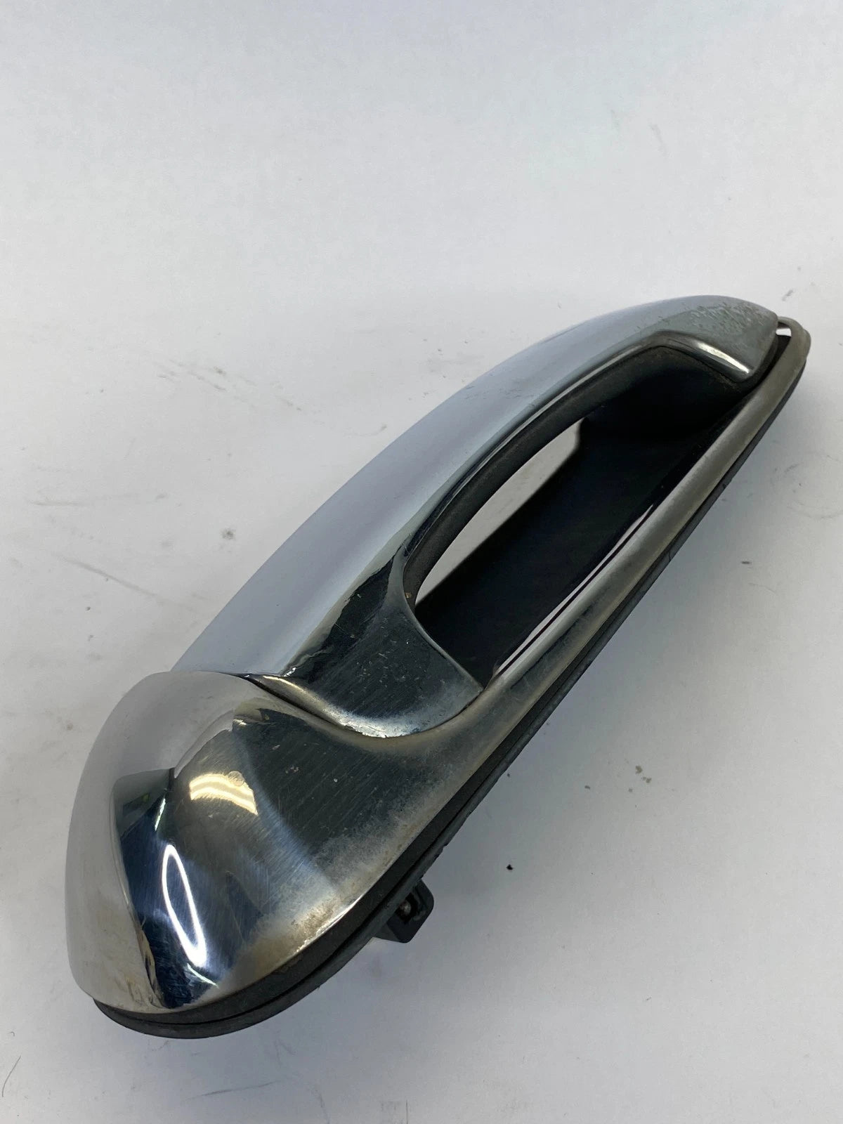 2002-2007 JEEP LIBERTY REAR RIGHT BACK SIDE EXTERIOR DOOR HANDLE 55360334AF OEM