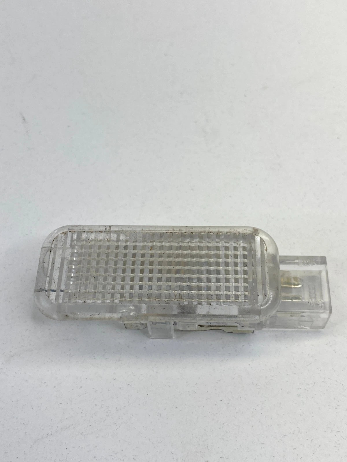 2002-2008 AUDI A4 QUATTRO REAR RIGHT SIDE DOOR INTERIOR COURTESY LIGHT LAMP OEM